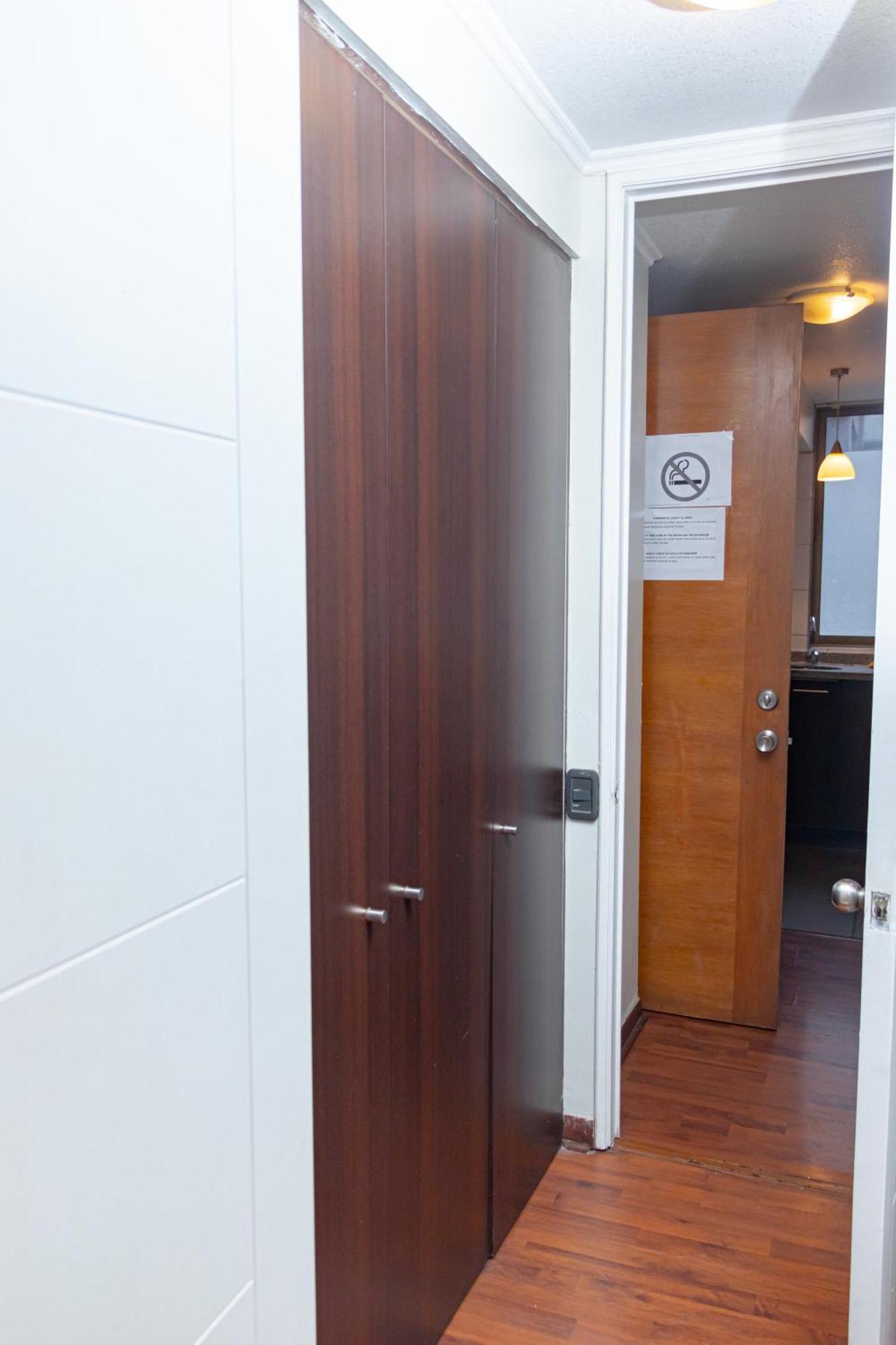 Departamentos Amoblados Torre Tagle Apartment Santiago Exterior photo